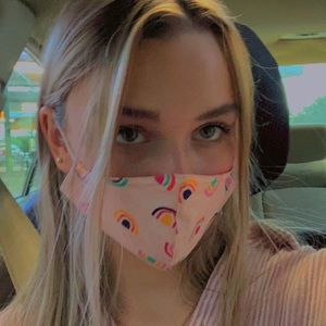 Meet your Posher, Savanna